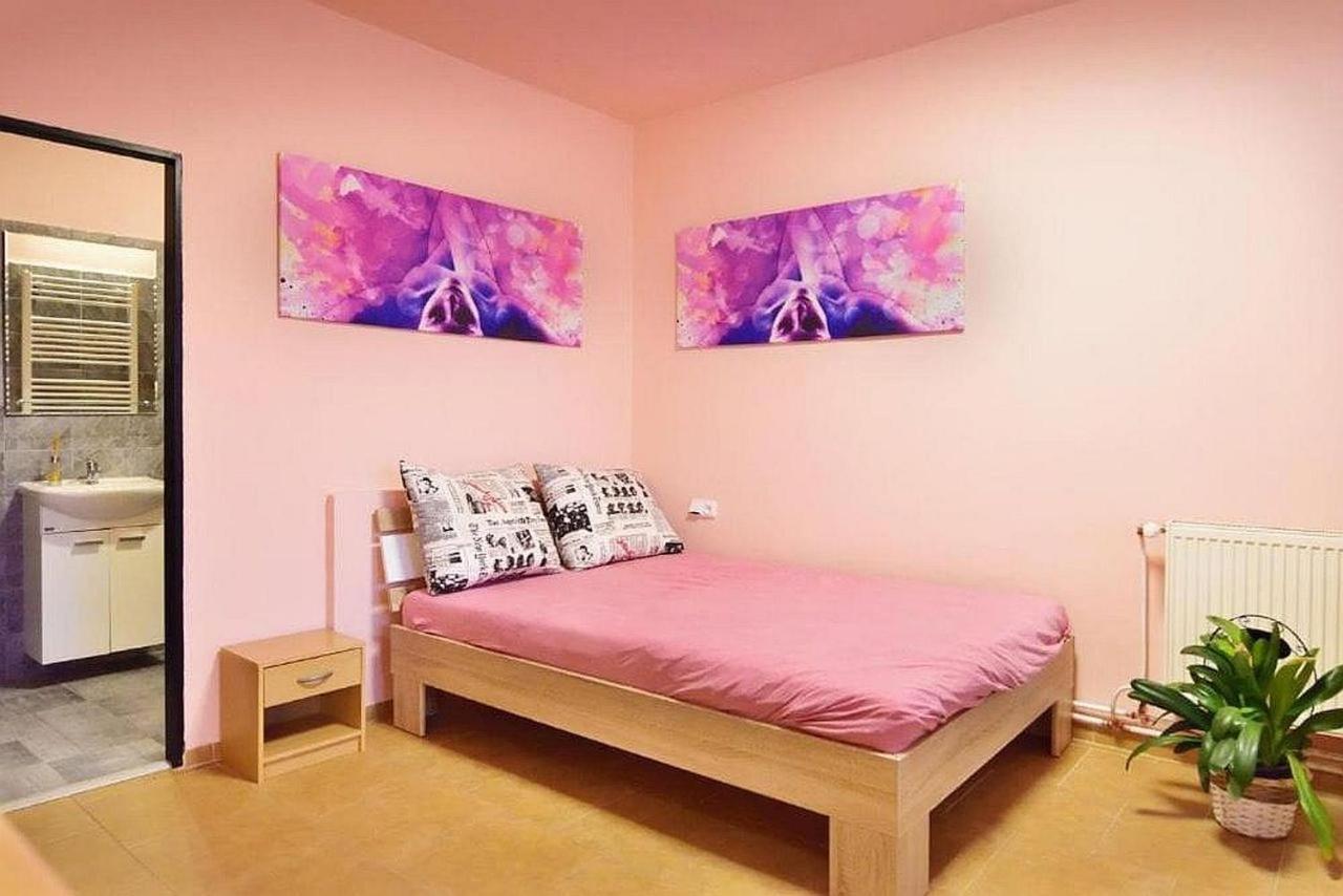 Hotel Nika Beds Pardubice Exterior foto