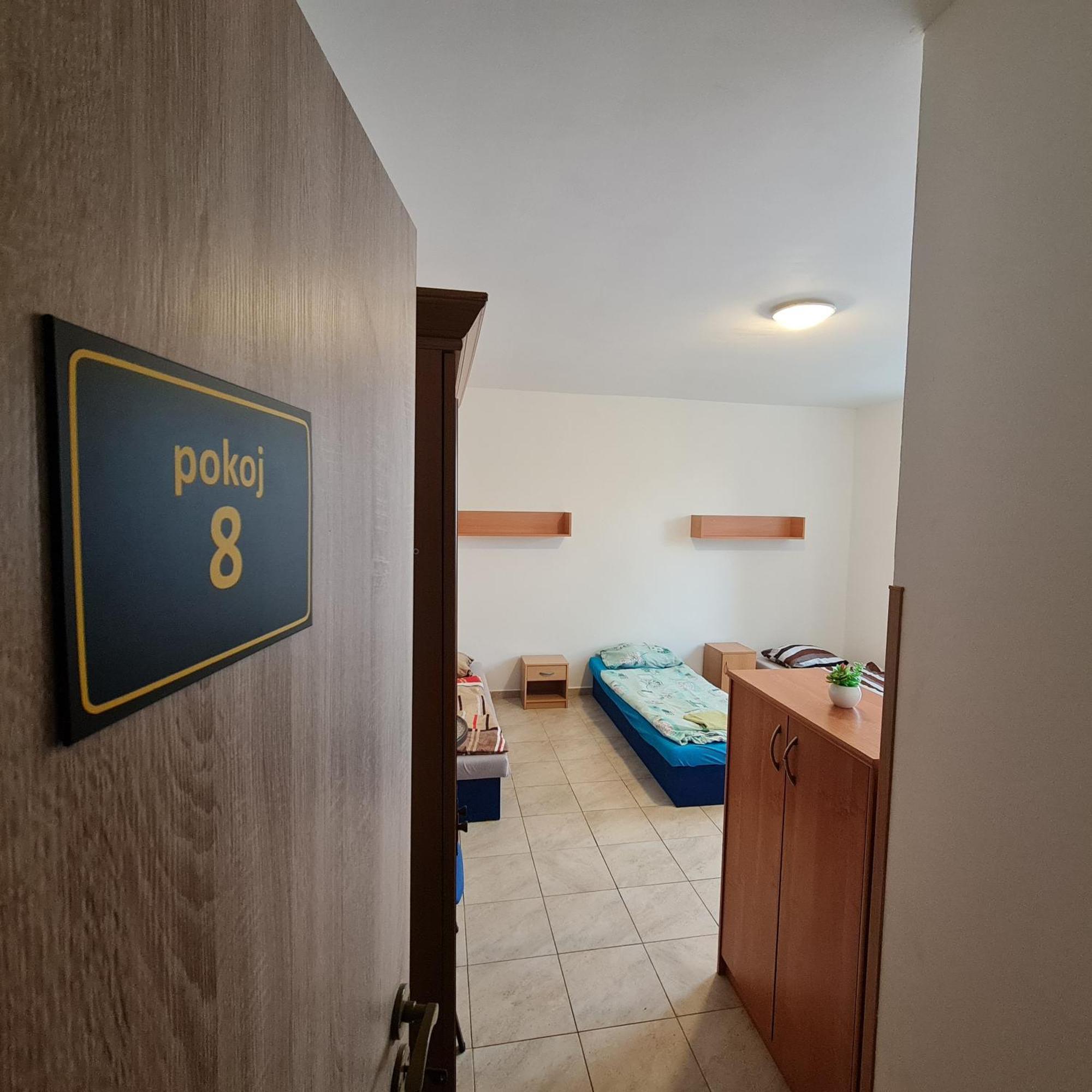 Hotel Nika Beds Pardubice Exterior foto