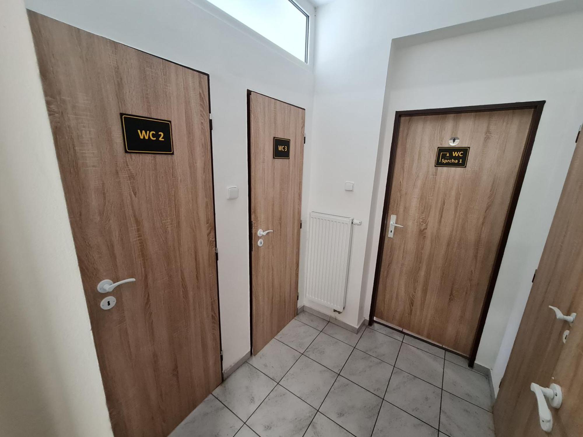 Hotel Nika Beds Pardubice Exterior foto